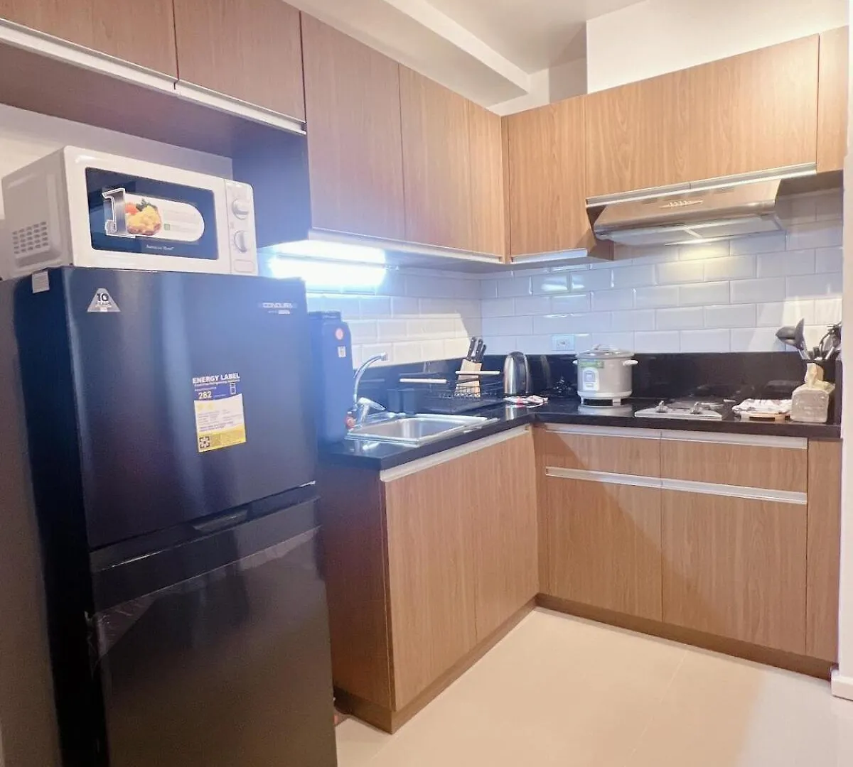 Lägenhet Modern Condo Near Us Embassy Manila